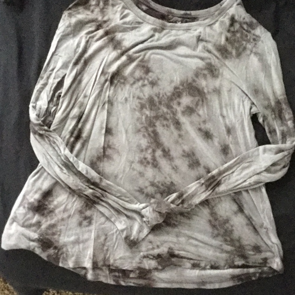 Long sleeve American Eagle tshirt